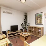 Ceja Near Sea 아파트 메덜린