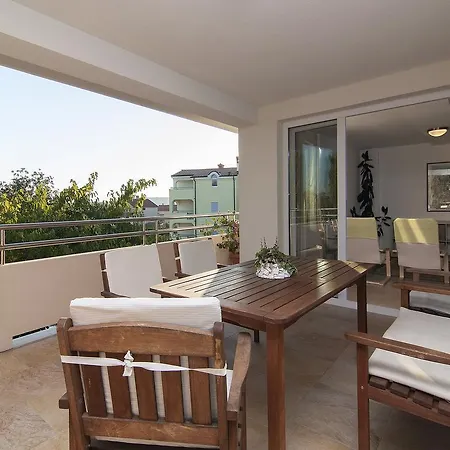 Ceja Near Sea Apartment *