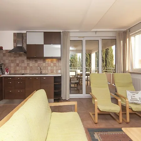 Apartment Ceja Near Sea *