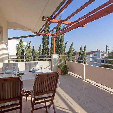 Ceja Near Sea Apartment *