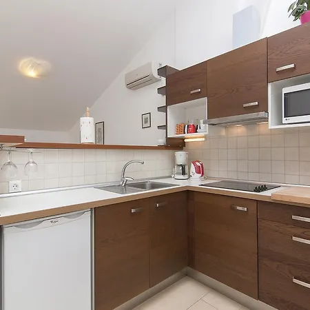 Apartment Ceja Near Sea Medulin