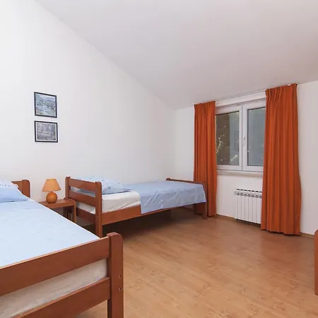 Apartman Ceja Near Sea *