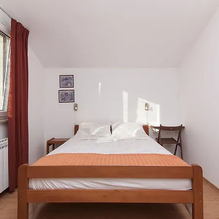 Apartman Ceja Near Sea *
