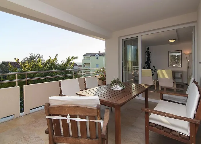 Ceja Near Sea Apartman *