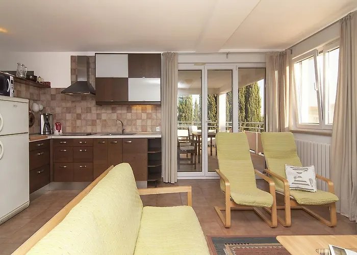 Apartman Ceja Near Sea *