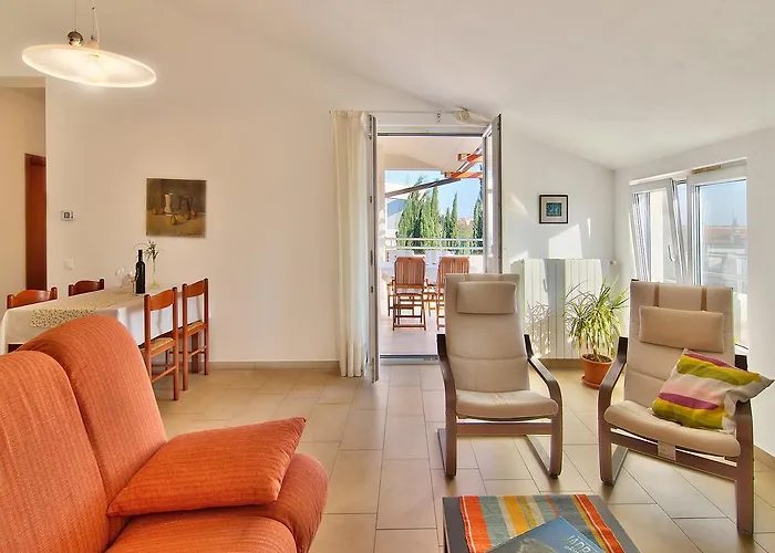 Ceja Near Sea Medulin