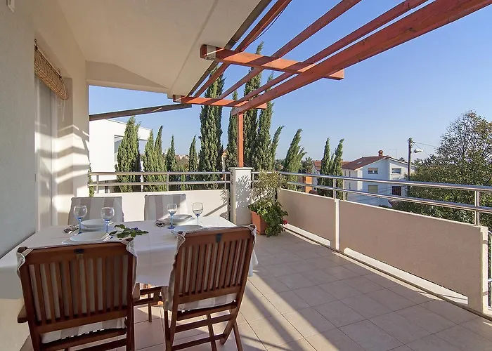 Ceja Near Sea Apartman *