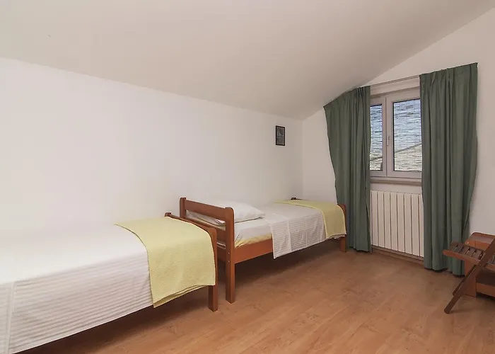 Apartman Ceja Near Sea *