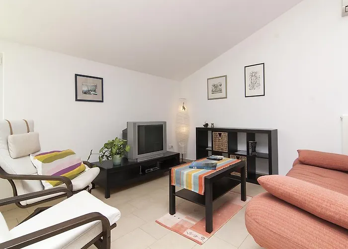 Ceja Near Sea Apartman *