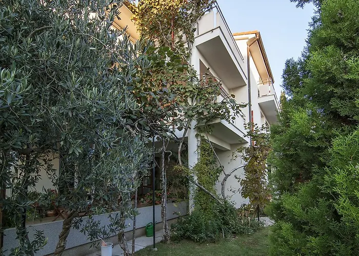 Ceja Near Sea Apartman *