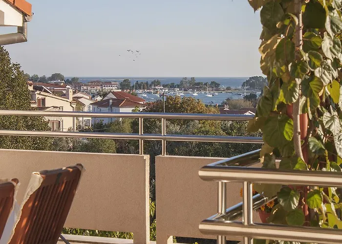 Apartman Ceja Near Sea