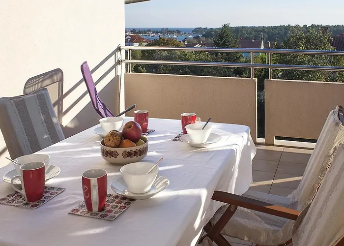 Apartman Ceja Near Sea *